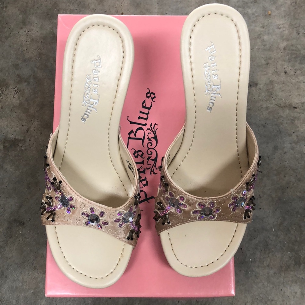 Women’s shoes